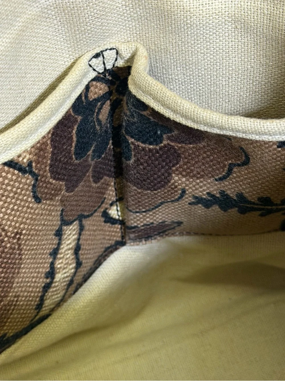 Spartina 449 shoulder hobo‎ bag brown and black botanical tapestry design.